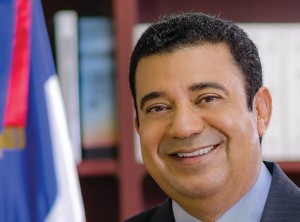 Euclides Sánchez, senador por la provincia de La Vega, por el Partido de la Liberación Dominicana.