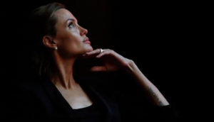 angelina-jolie0
